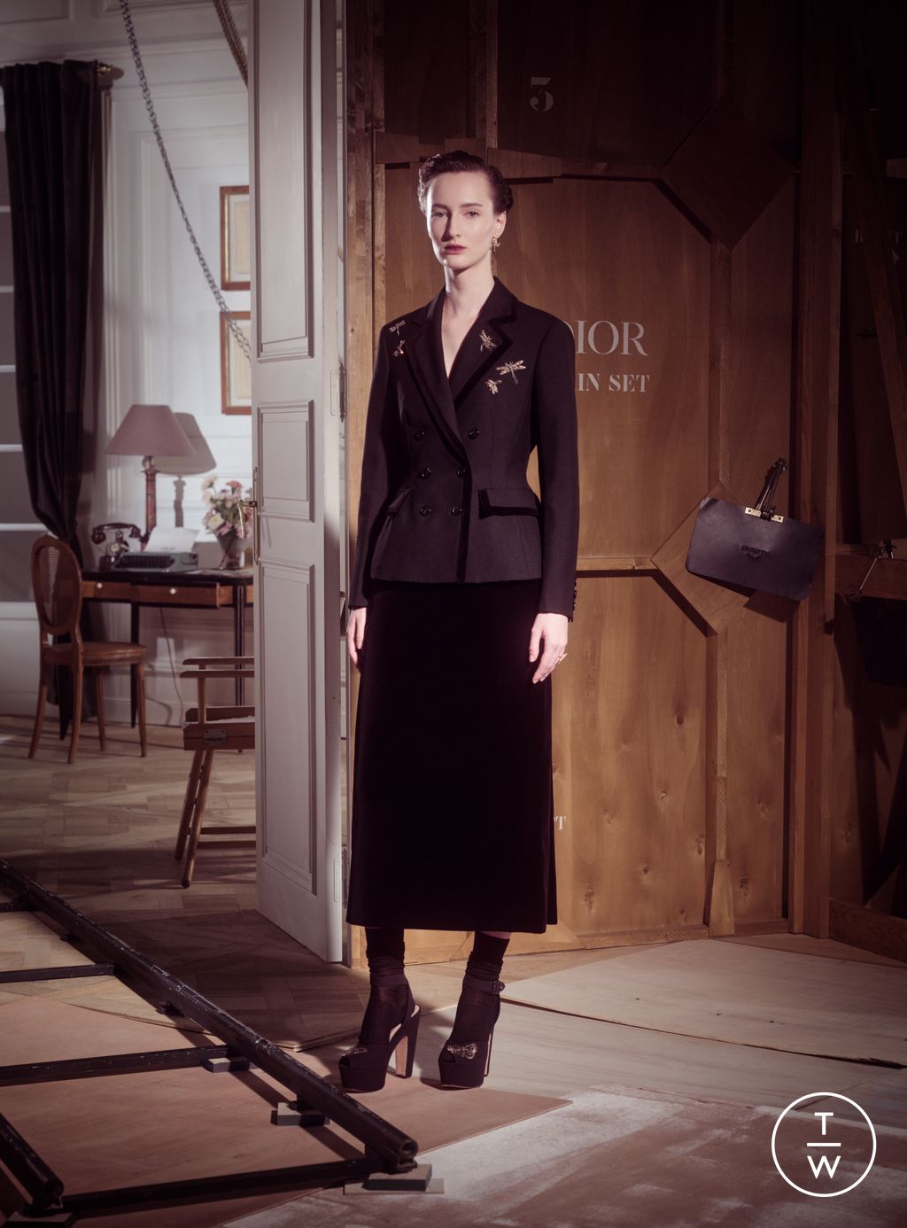 Fashion Week Paris Pre-Fall 2024 look 165 from the Christian Dior collection 女装