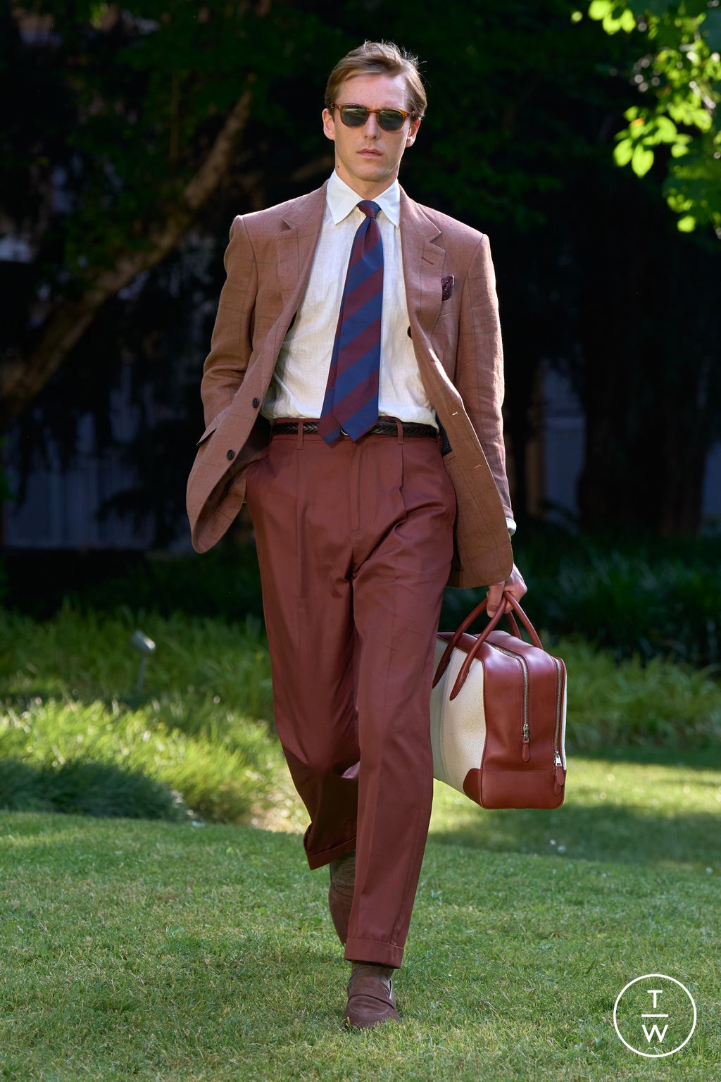 Fashion Week Milan Spring/Summer 2026 look 9 from the Dunhill collection menswear