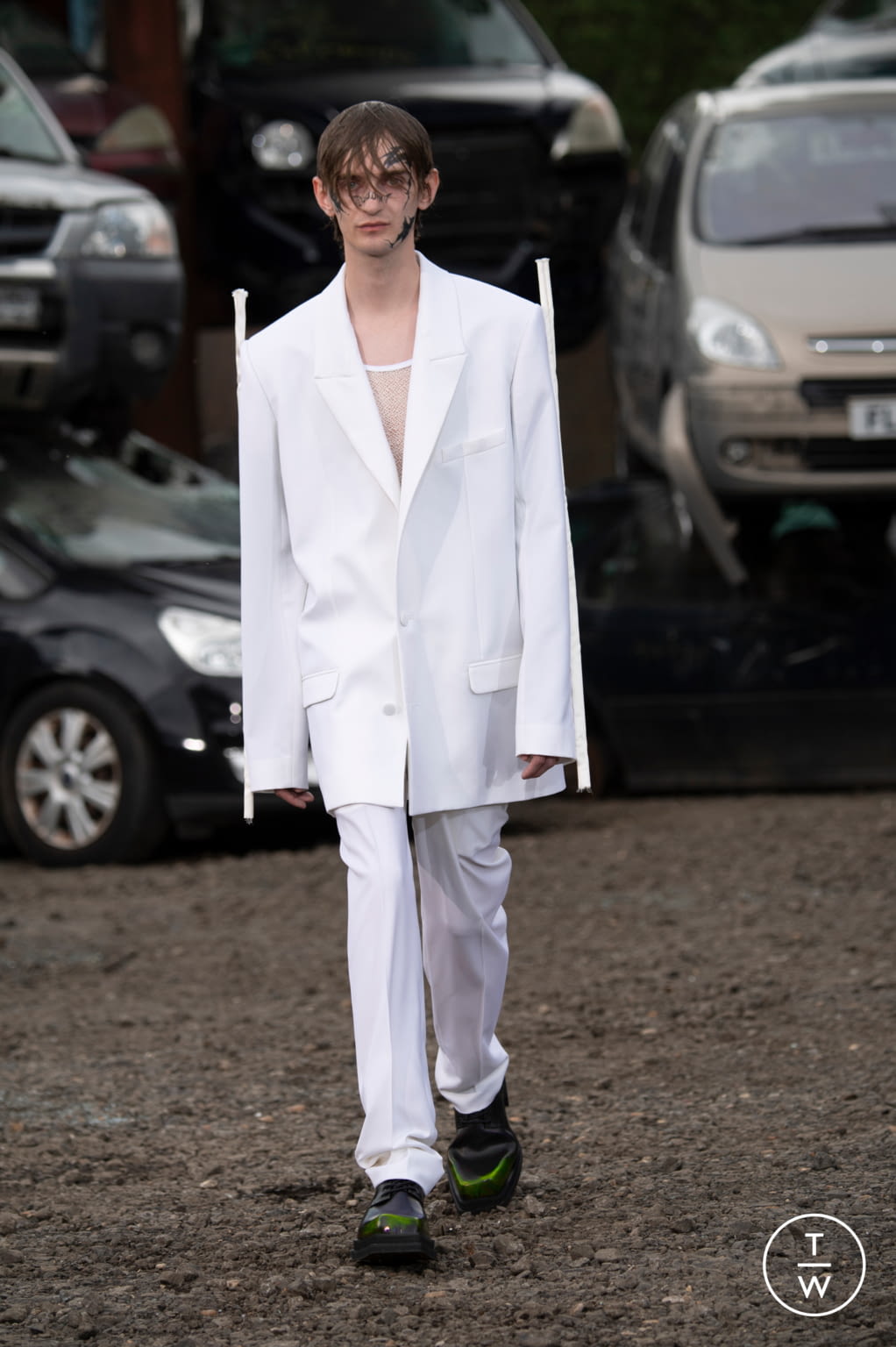 Fashion Week London Spring/Summer 2022 look 9 from the Jordanluca collection menswear