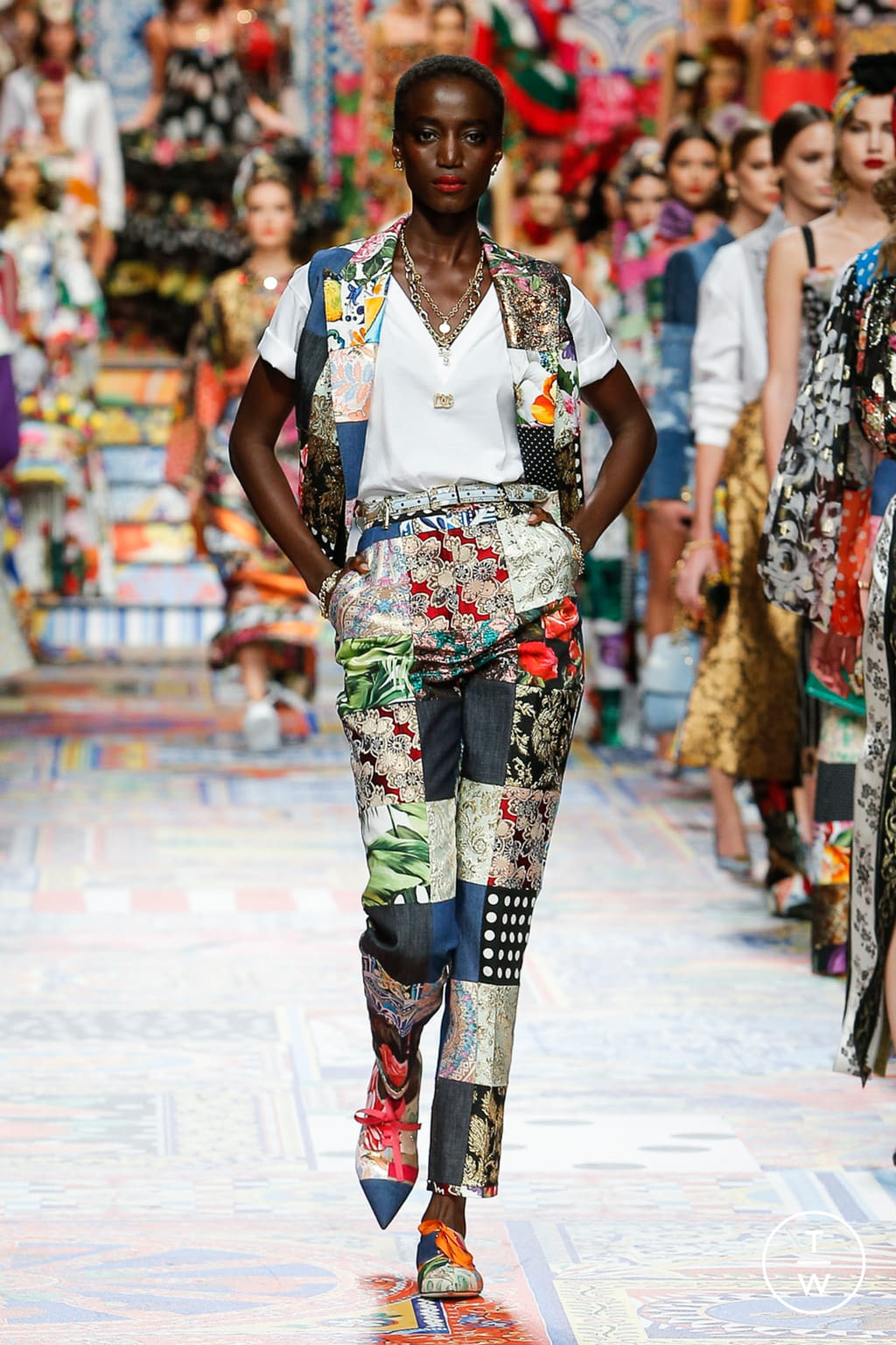 Fashion Week Milan Spring/Summer 2021 look 89 from the Dolce & Gabbana collection womenswear