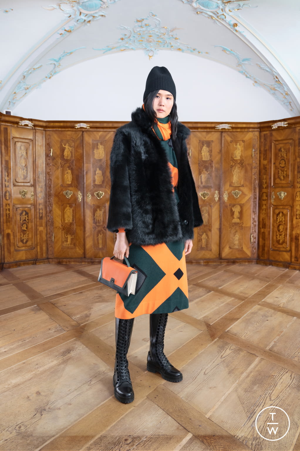 Fashion Week Paris Fall/Winter 2021 look 15 from the Akris collection womenswear