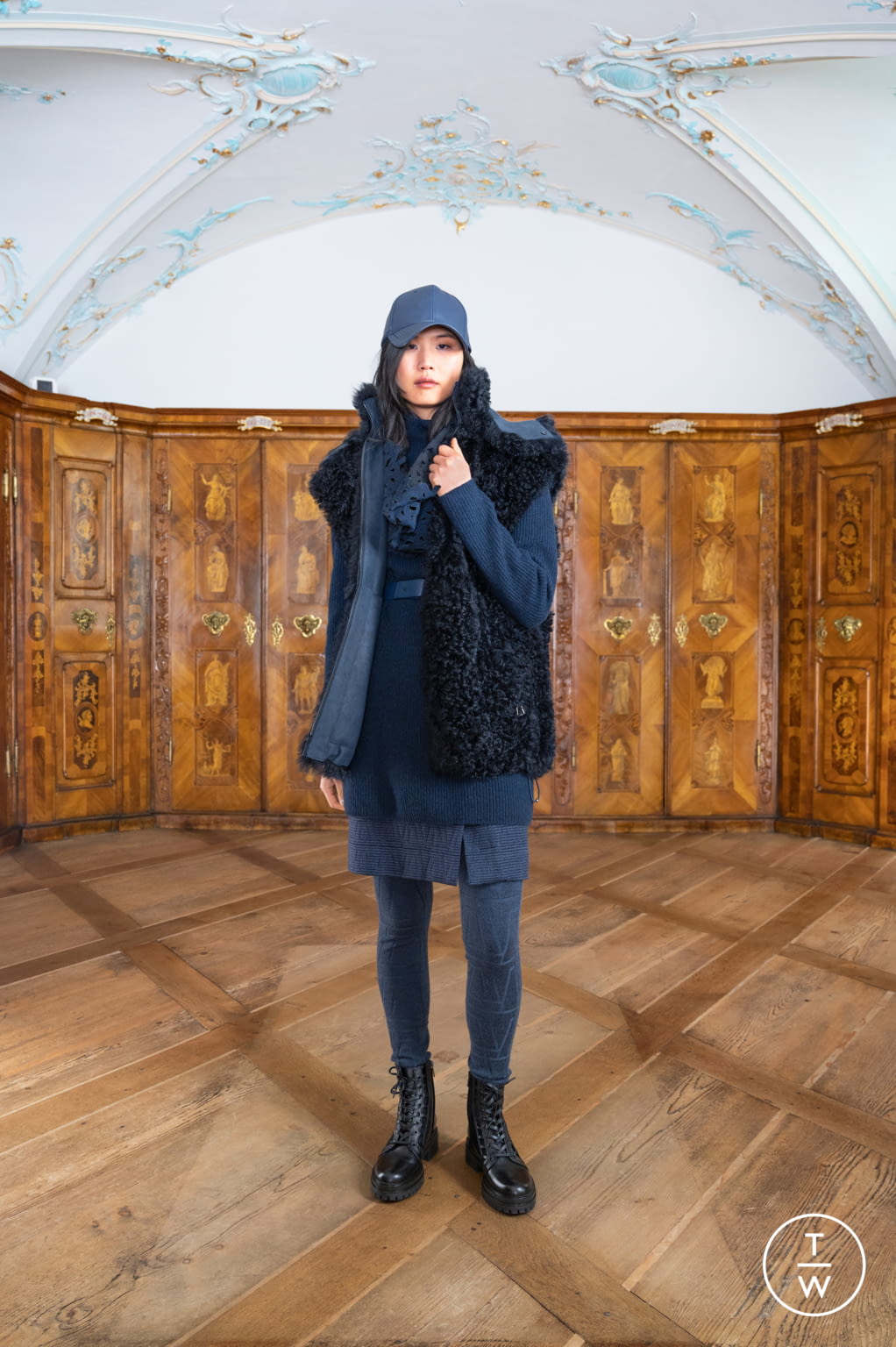 Fashion Week Paris Fall/Winter 2021 look 23 from the Akris collection womenswear