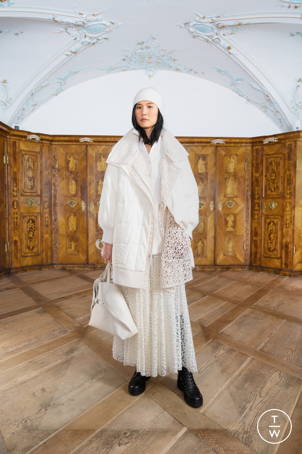 Fashion Week Paris Fall/Winter 2021 look 6 from the Akris collection womenswear