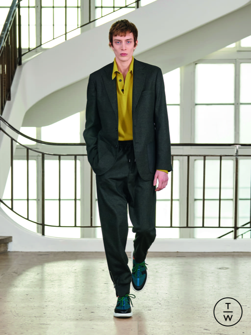 Fashion Week Paris Fall/Winter 2021 look 6 from the Hermès collection menswear