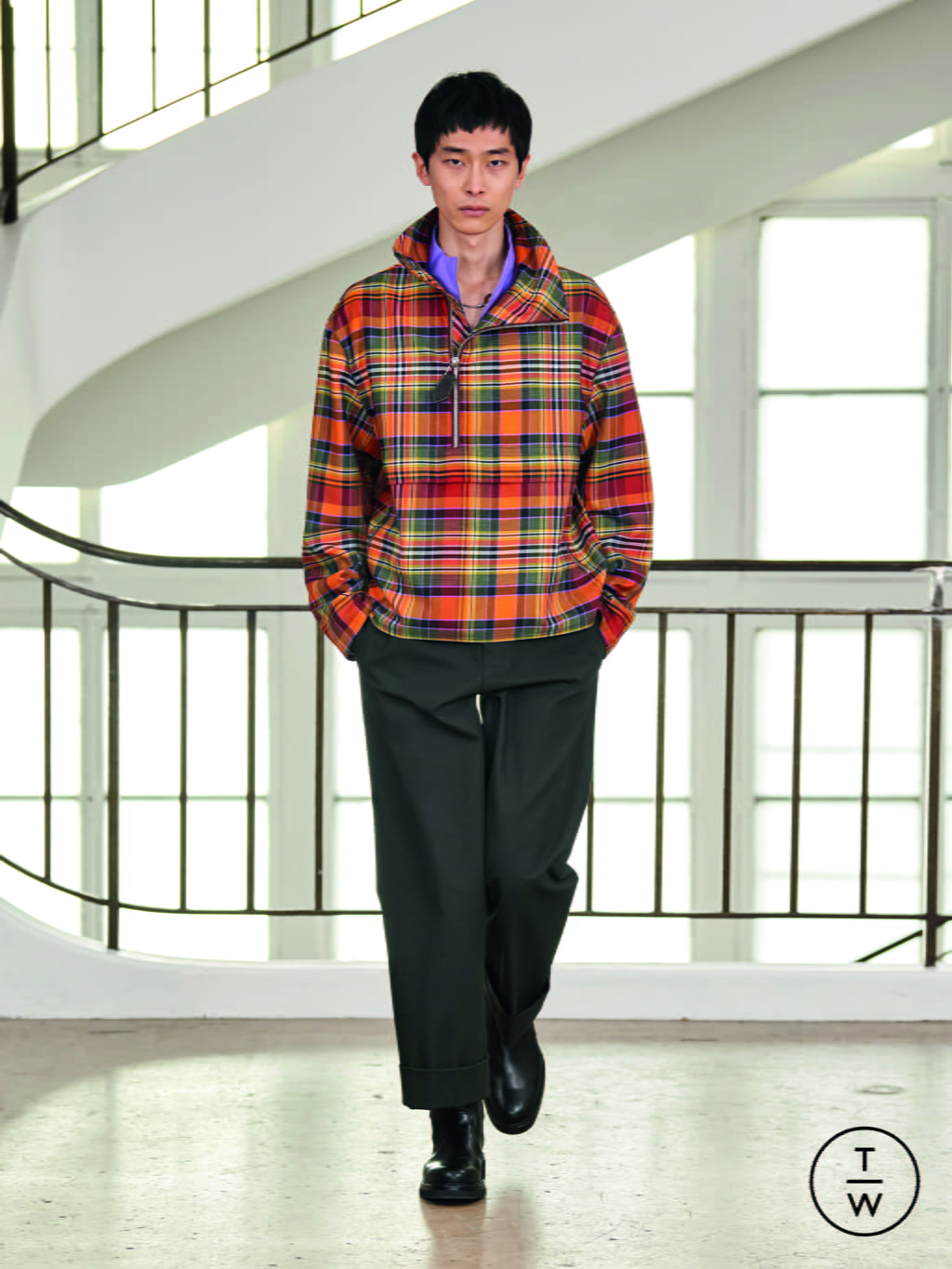 Fashion Week Paris Fall/Winter 2021 look 22 from the Hermès collection 男装