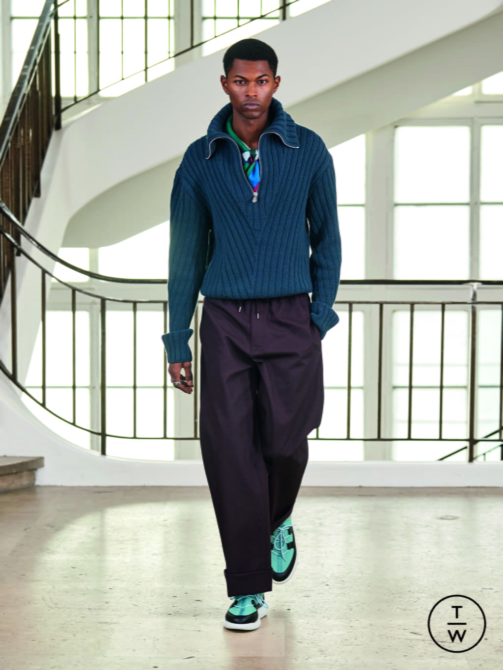 Fashion Week Paris Fall/Winter 2021 look 28 from the Hermès collection 男装
