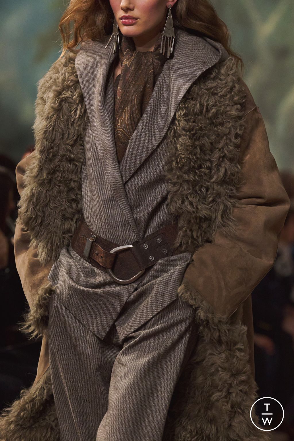 Fashion Week New York Fall/Winter 2026 look 10 from the Ralph Lauren collection 女装配饰