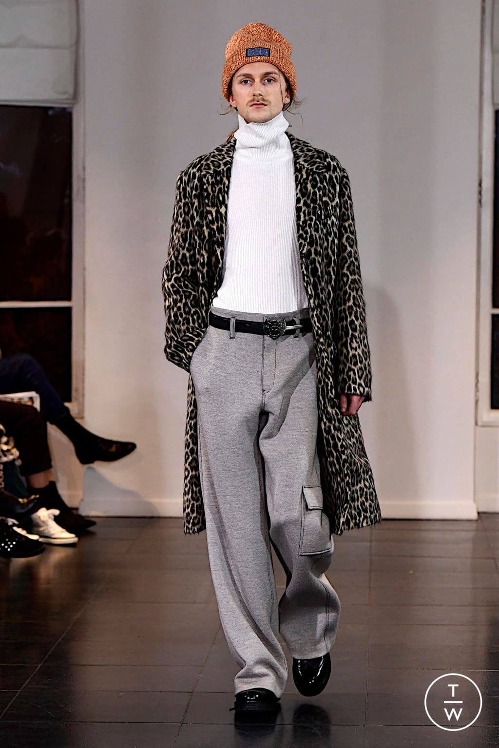Fashion Week Paris Fall/Winter 2019 look 16 de la collection Louis Gabriel Nouchi menswear