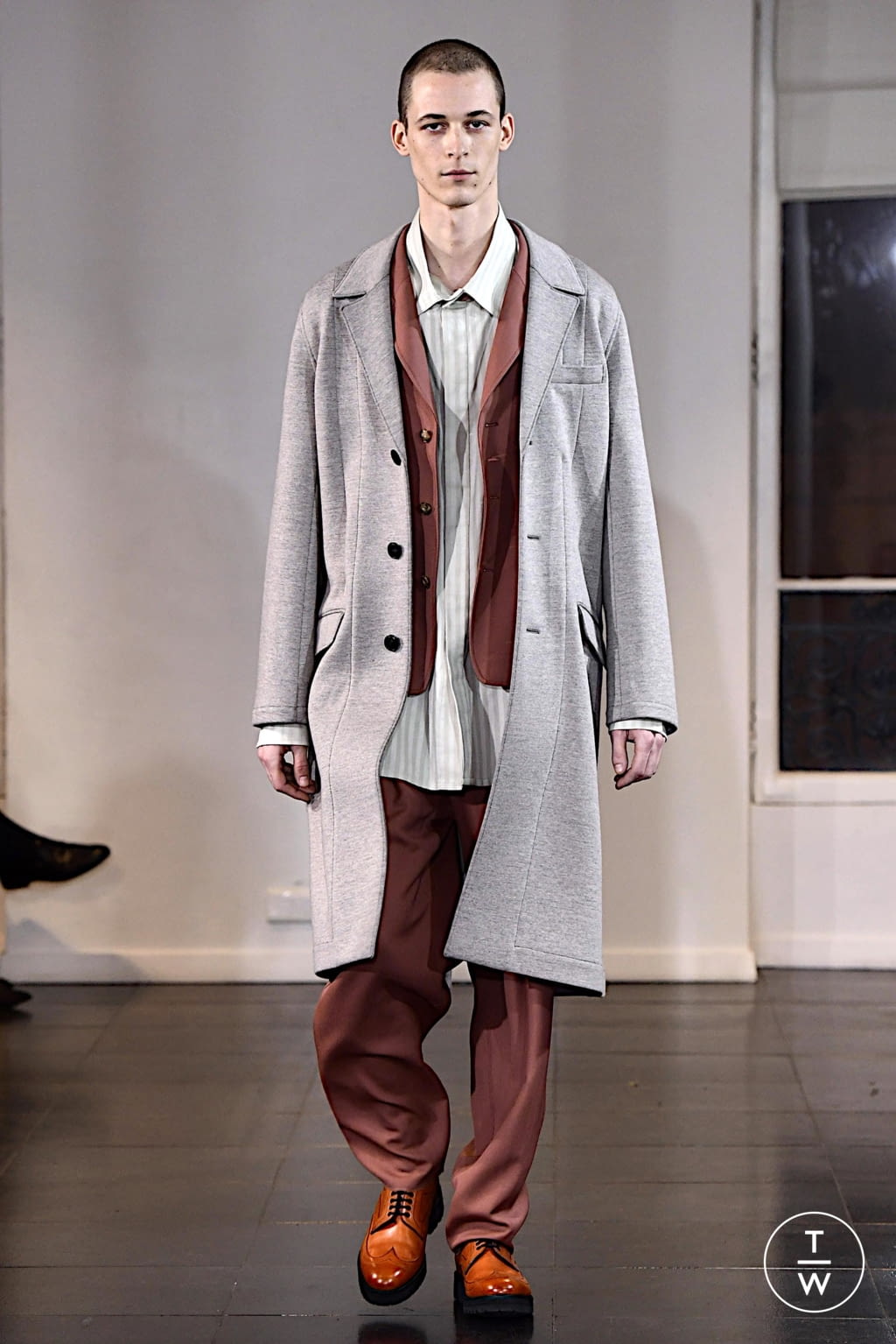 Fashion Week Paris Fall/Winter 2019 look 19 from the Louis Gabriel Nouchi collection menswear