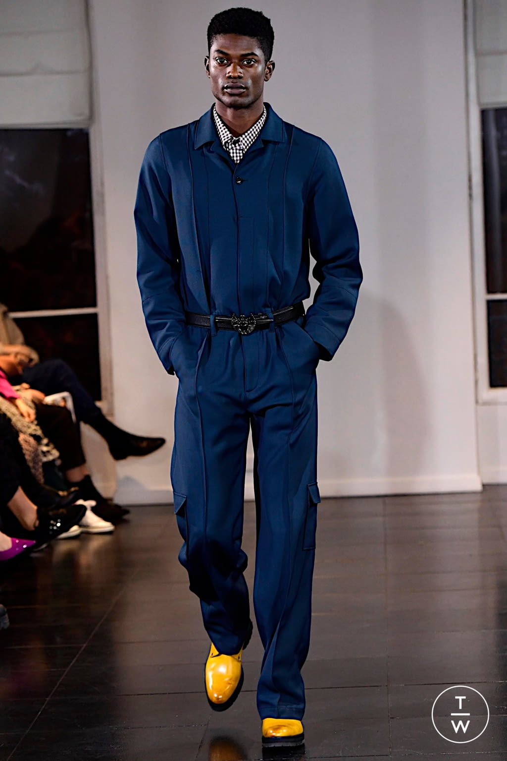 Fashion Week Paris Fall/Winter 2019 look 22 from the Louis Gabriel Nouchi collection 男装