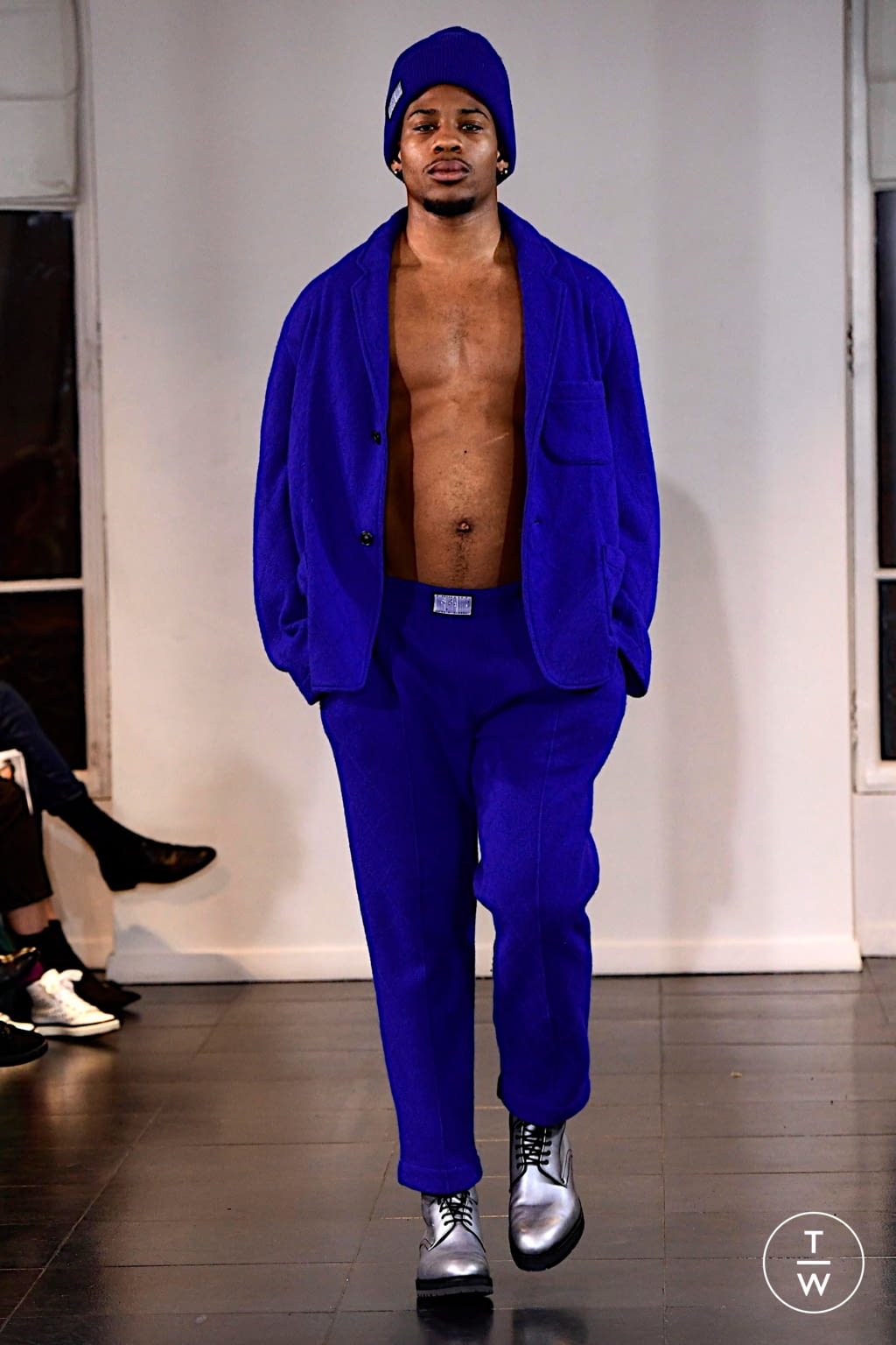 Fashion Week Paris Fall/Winter 2019 look 24 from the Louis Gabriel Nouchi collection 男装