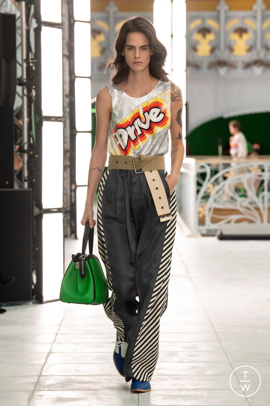 Fashion Week Paris Spring/Summer 2021 look 7 from the Louis Vuitton collection womenswear
