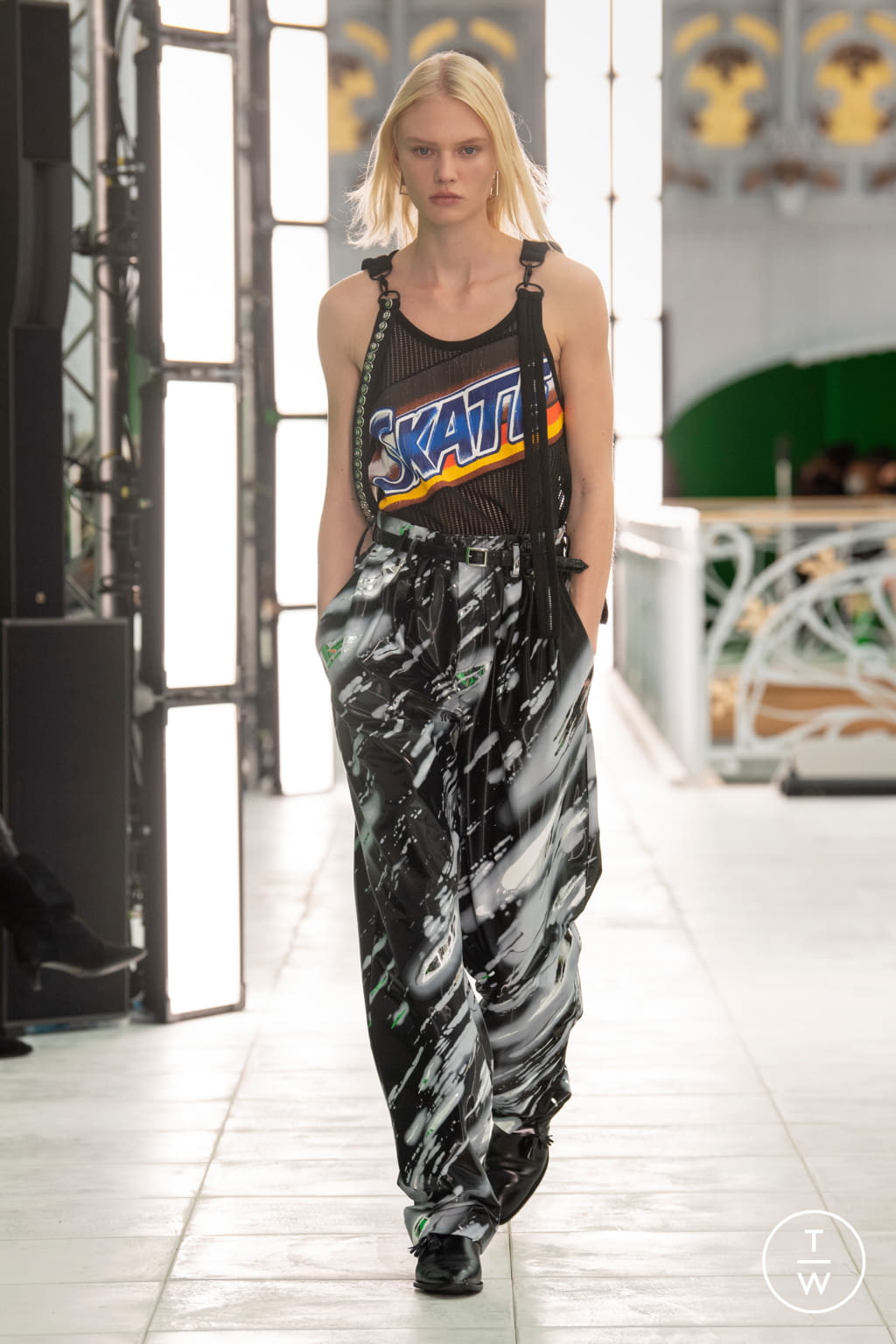 Fashion Week Paris Spring/Summer 2021 look 30 from the Louis Vuitton collection womenswear