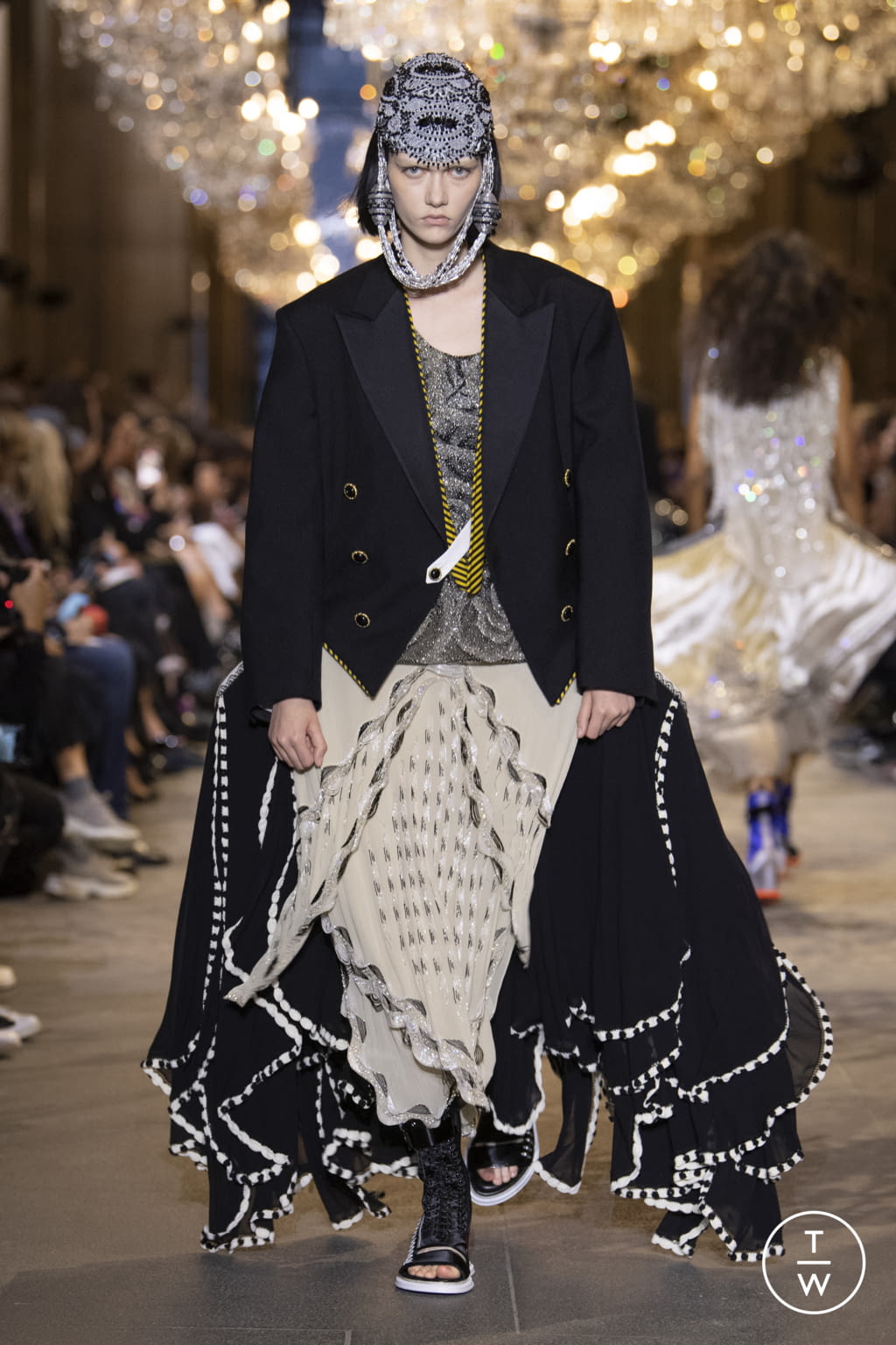 Fashion Week Paris Spring/Summer 2022 look 7 de la collection Louis Vuitton womenswear