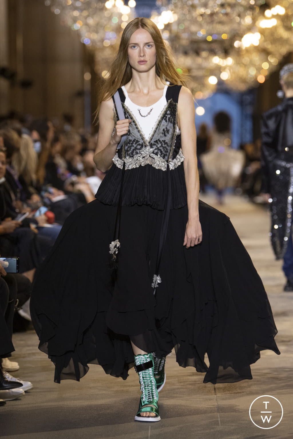 Fashion Week Paris Spring/Summer 2022 look 9 de la collection Louis Vuitton womenswear