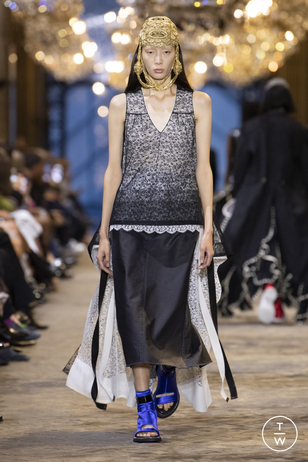 Fashion Week Paris Spring/Summer 2022 look 11 from the Louis Vuitton collection 女装
