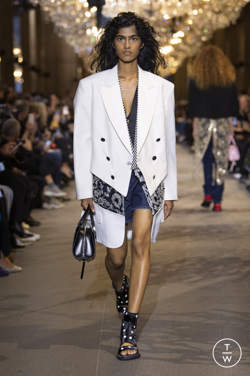 Fashion Week Paris Spring/Summer 2022 look 18 from the Louis Vuitton collection 女装