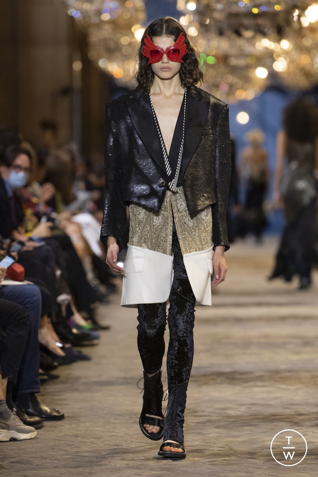 Fashion Week Paris Spring/Summer 2022 look 21 from the Louis Vuitton collection 女装