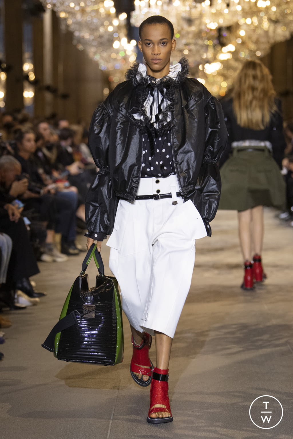 Fashion Week Paris Spring/Summer 2022 look 44 from the Louis Vuitton collection 女装