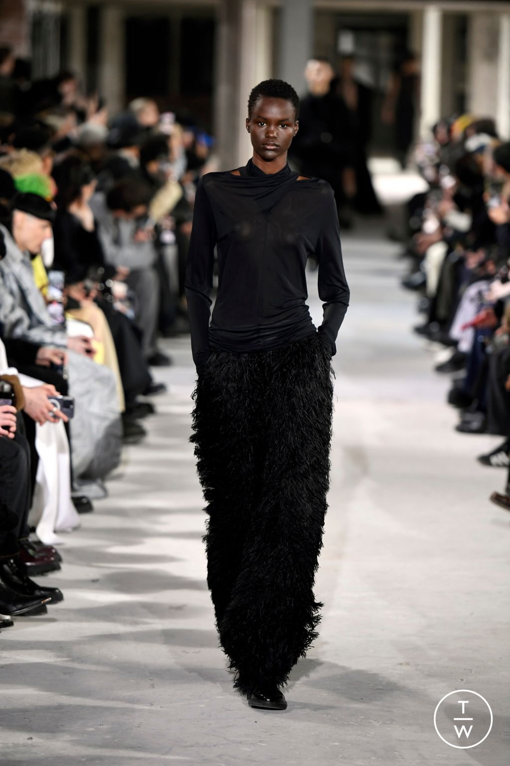 Fashion Week Paris Fall/Winter 2024 look 10 from the Louis Gabriel Nouchi collection menswear