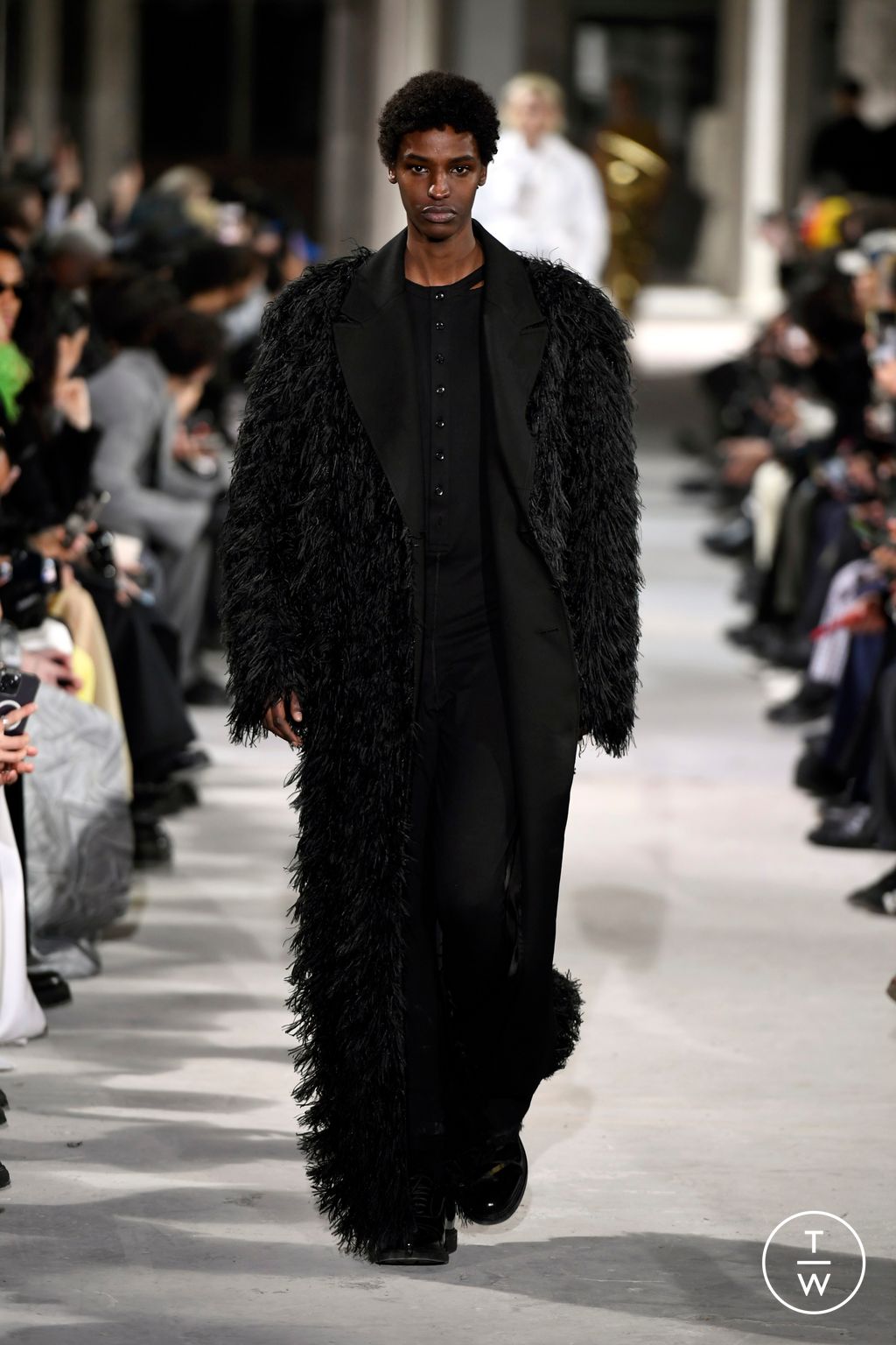 Fashion Week Paris Fall/Winter 2024 look 15 de la collection Louis Gabriel Nouchi menswear