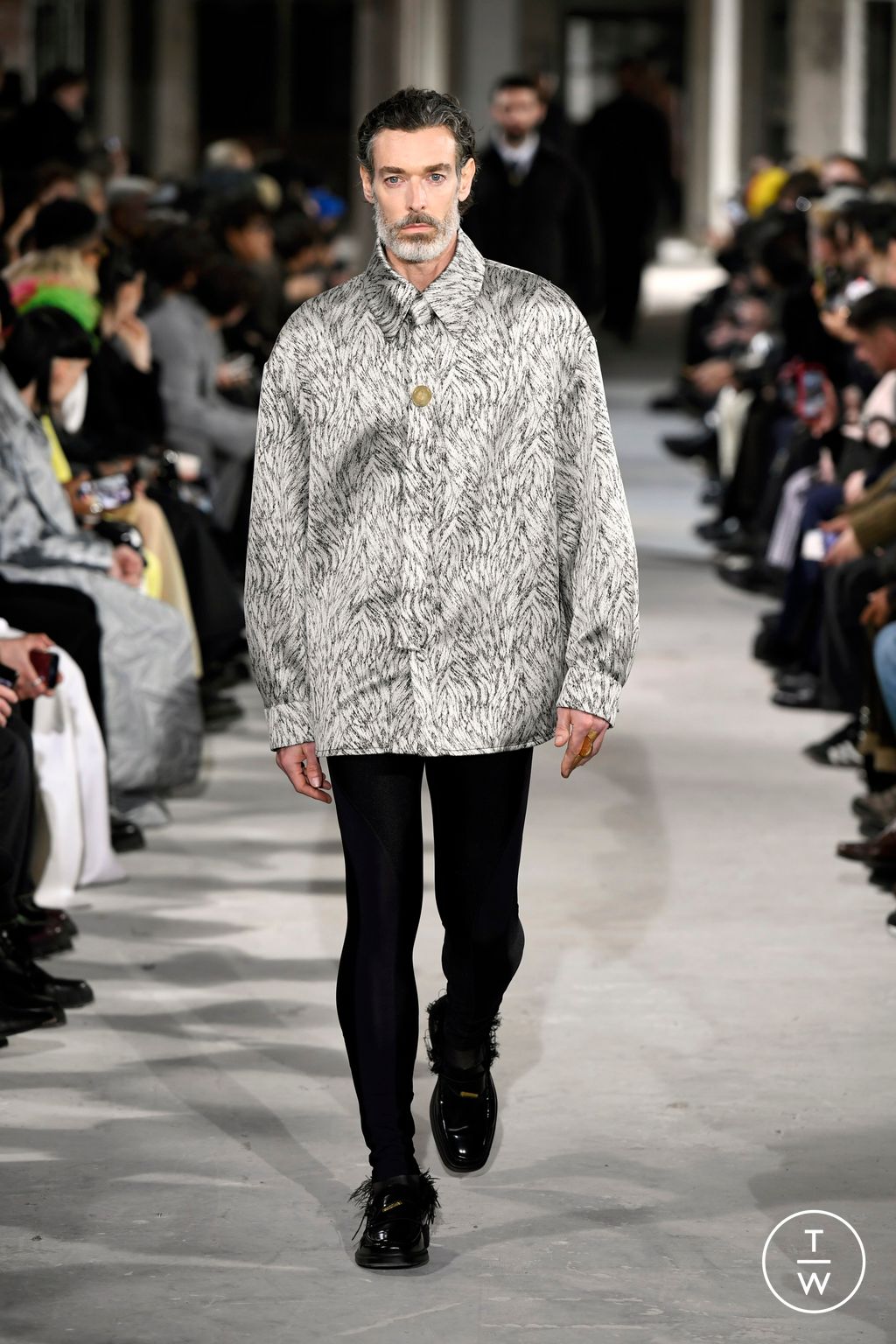 Fashion Week Paris Fall/Winter 2024 look 22 from the Louis Gabriel Nouchi collection 男装