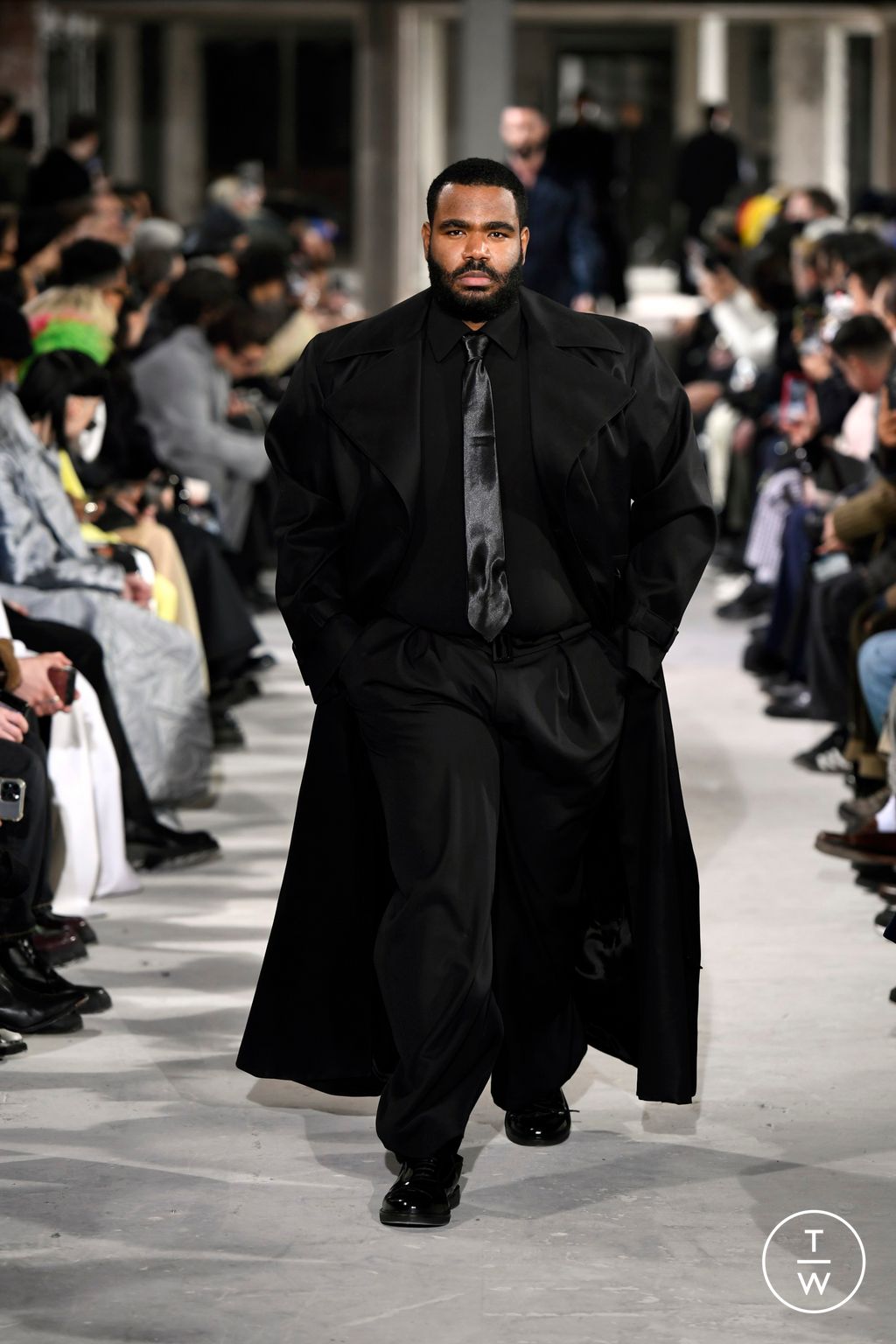 Fashion Week Paris Fall/Winter 2024 look 31 from the Louis Gabriel Nouchi collection menswear