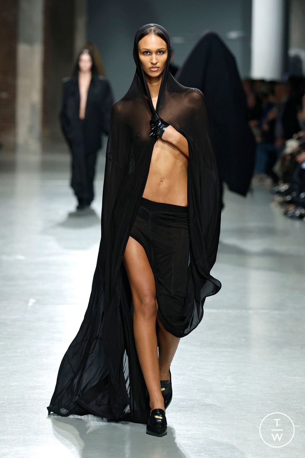 Fashion Week Paris Fall/Winter 2025 look 5 from the LGN Louis Gabriel Nouchi collection menswear