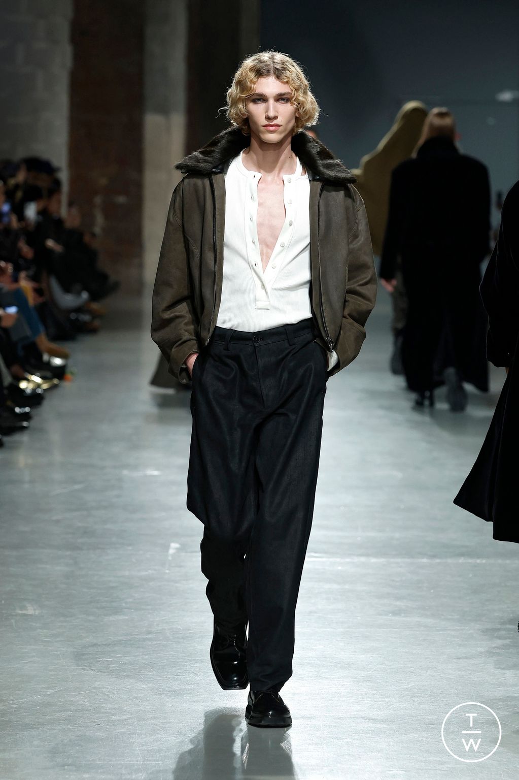 Fashion Week Paris Fall/Winter 2025 look 10 de la collection LGN Louis Gabriel Nouchi menswear