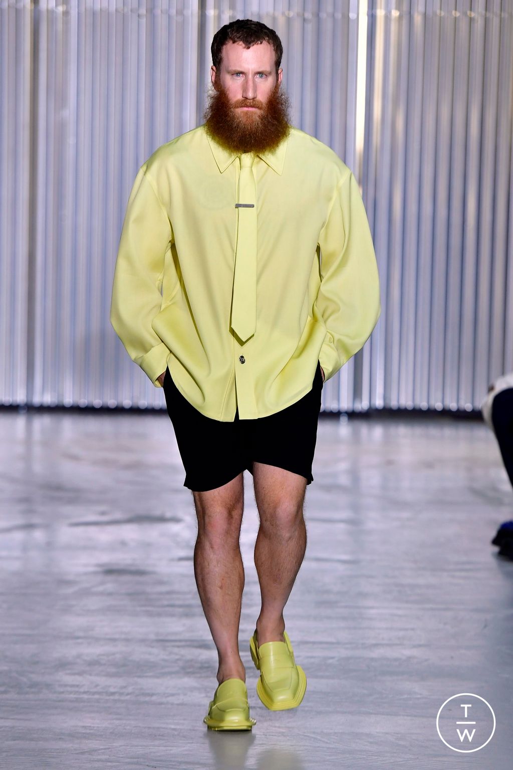 Fashion Week Paris Spring/Summer 2024 look 9 from the Louis Gabriel Nouchi collection 男装