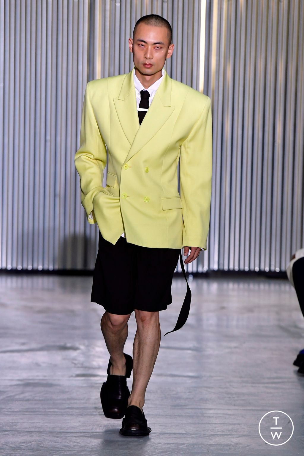 Fashion Week Paris Spring/Summer 2024 look 14 from the LGN Louis Gabriel Nouchi collection menswear