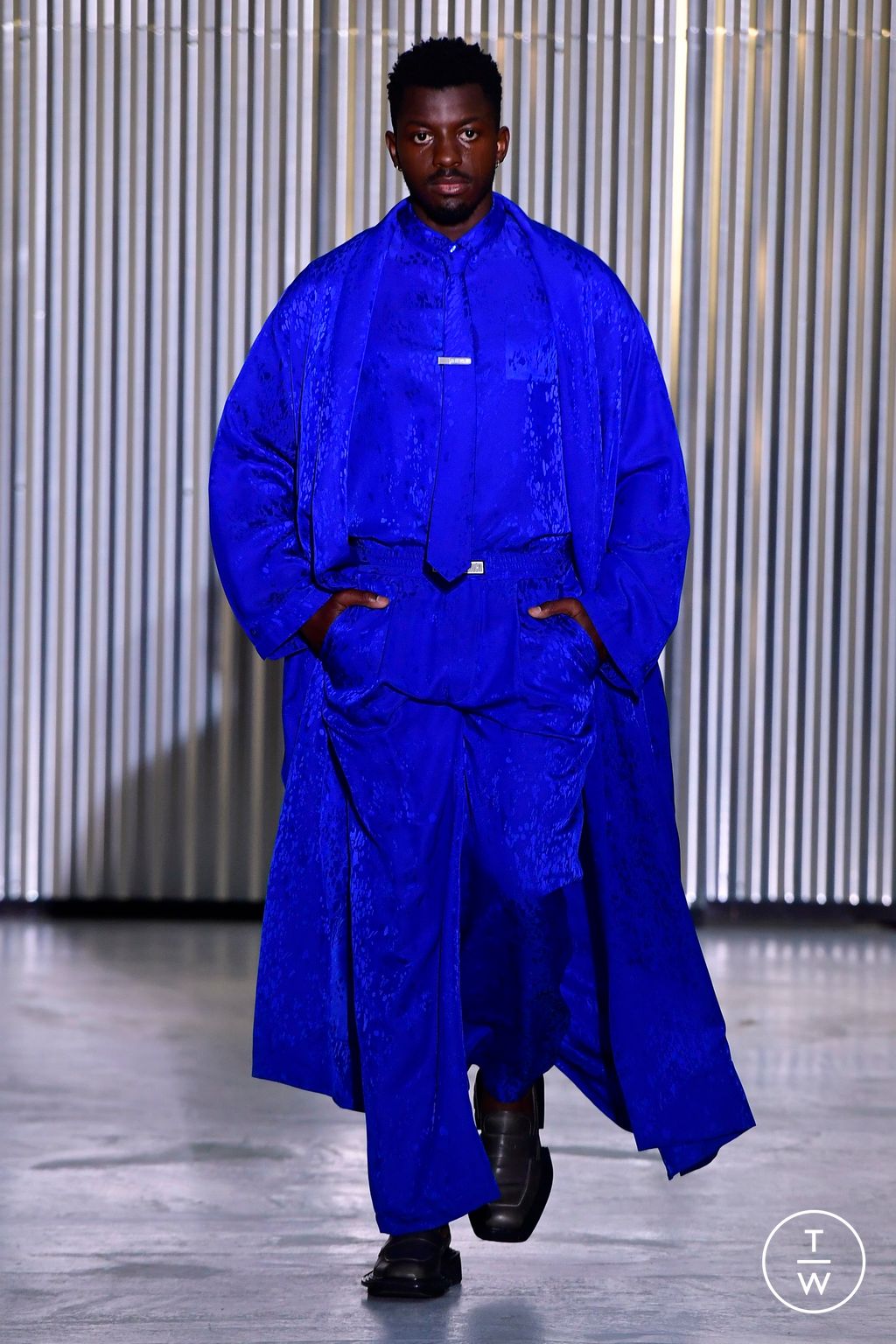 Fashion Week Paris Spring/Summer 2024 look 21 from the Louis Gabriel Nouchi collection menswear