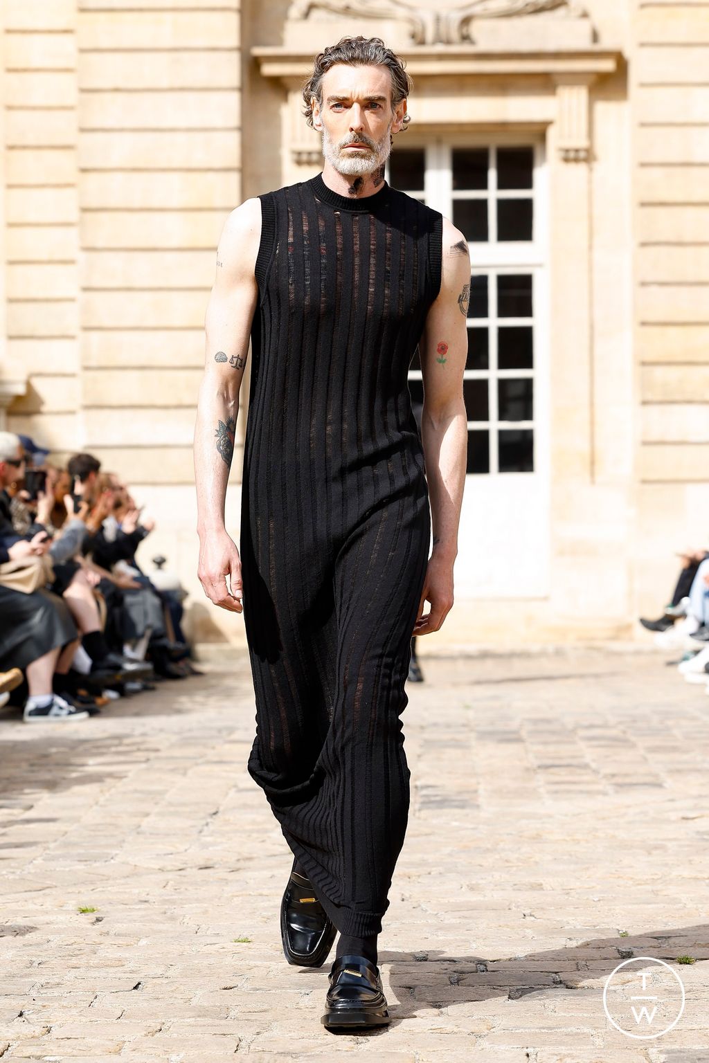 Fashion Week Paris Spring-Summer 2025 look 9 from the Louis Gabriel Nouchi collection menswear