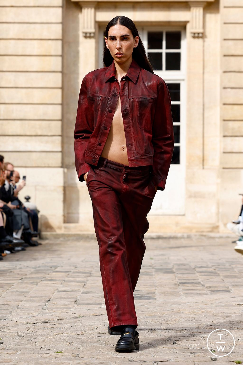 Fashion Week Paris Spring-Summer 2025 look 15 from the Louis Gabriel Nouchi collection menswear