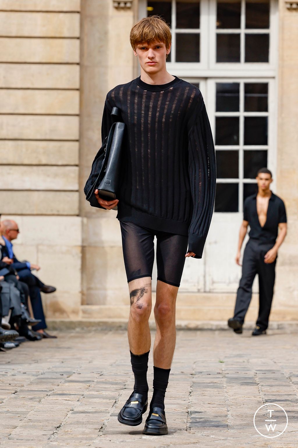 Fashion Week Paris Spring-Summer 2025 look 26 from the Louis Gabriel Nouchi collection menswear
