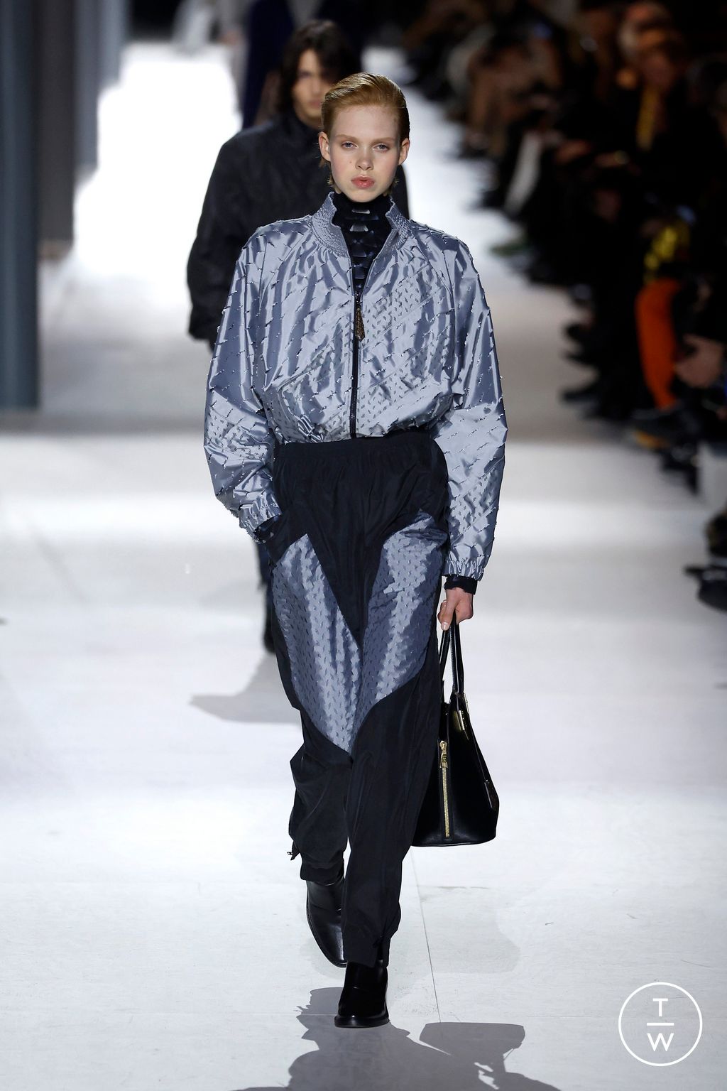 Fashion Week Paris Fall/Winter 2024 look 18 from the Louis Vuitton collection 女装