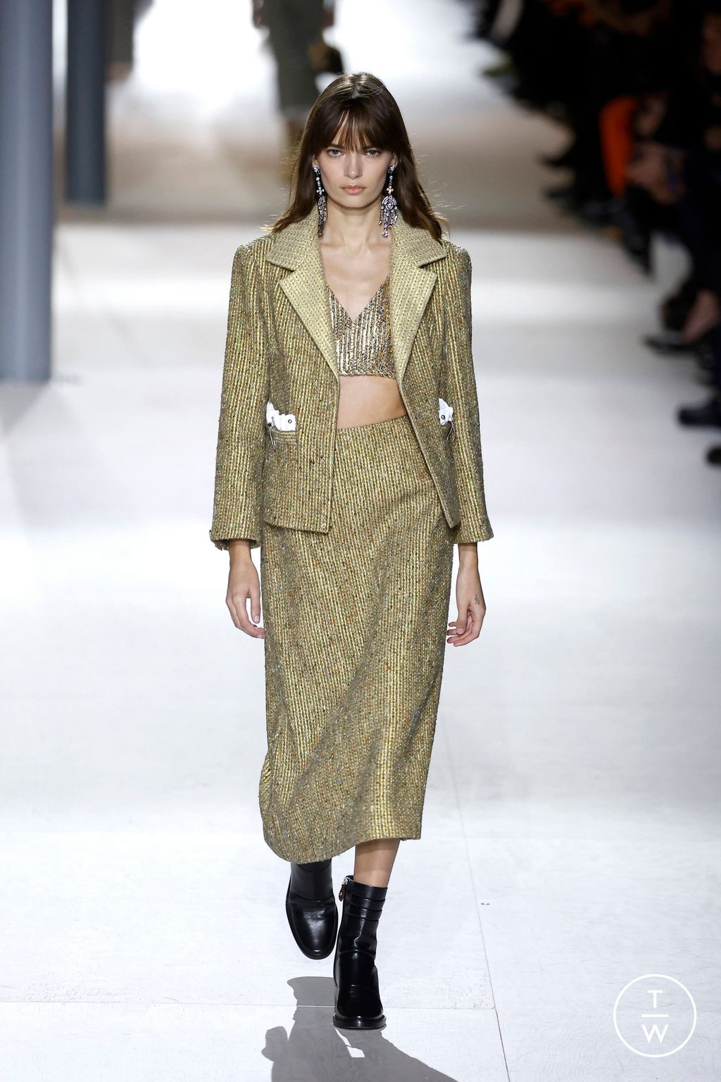 Fashion Week Paris Fall/Winter 2024 look 27 from the Louis Vuitton collection 女装