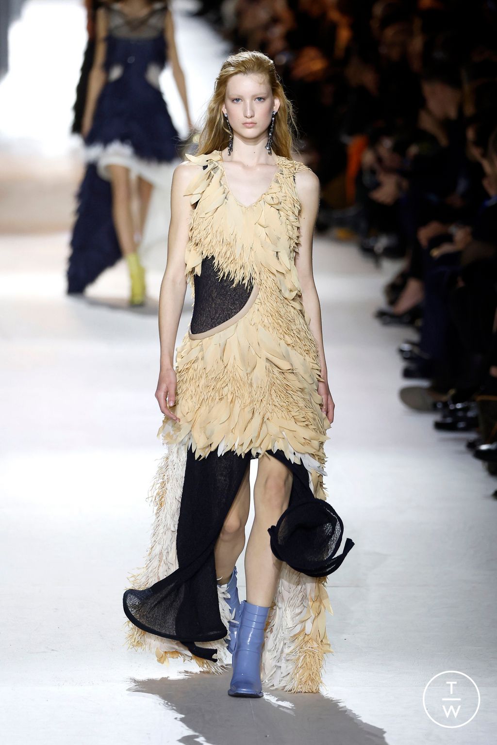 Fashion Week Paris Fall/Winter 2024 look 58 from the Louis Vuitton collection womenswear