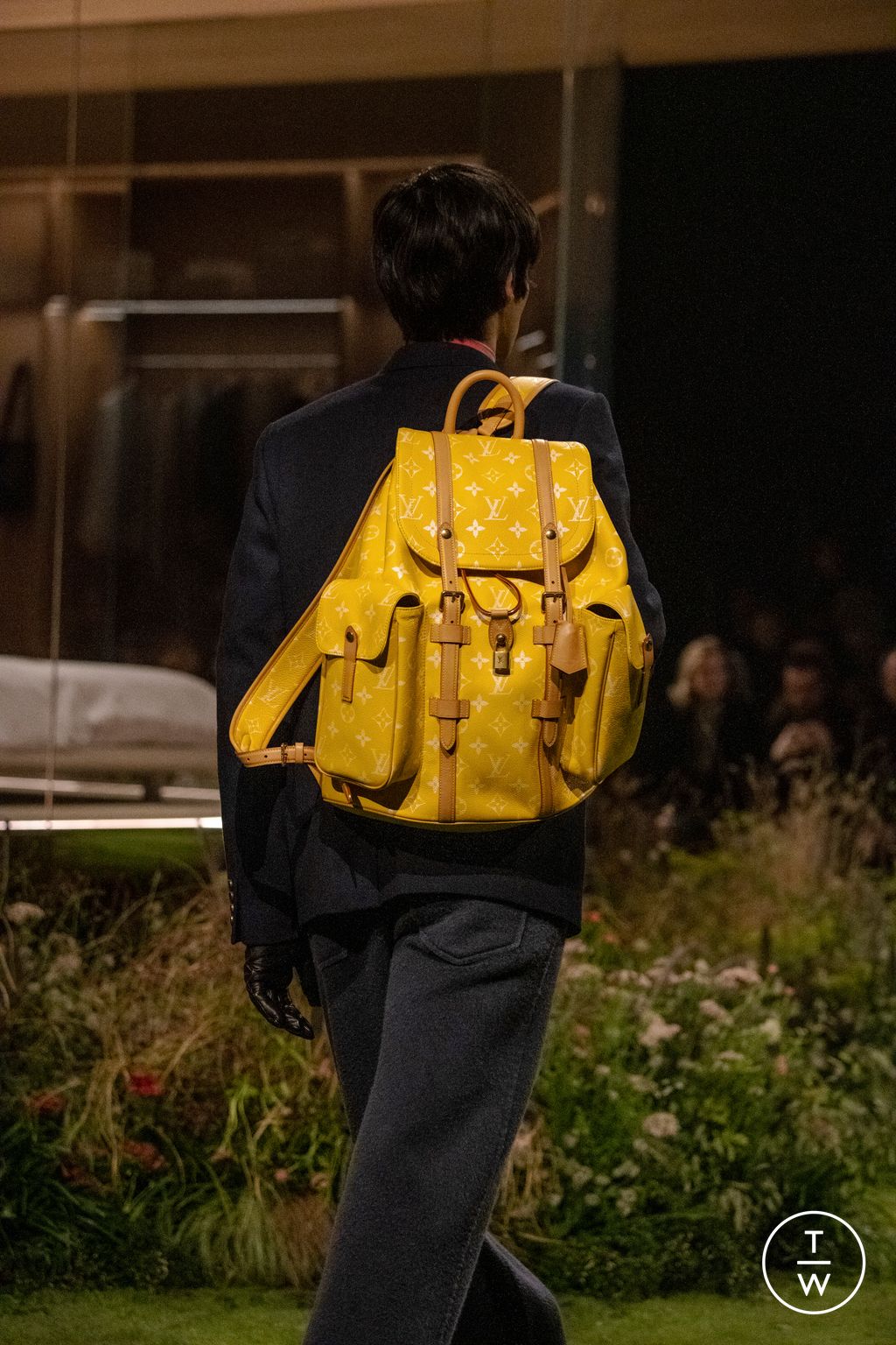 Fashion Week Paris Fall/Winter 2026 look 11 from the Louis Vuitton collection menswear accessories