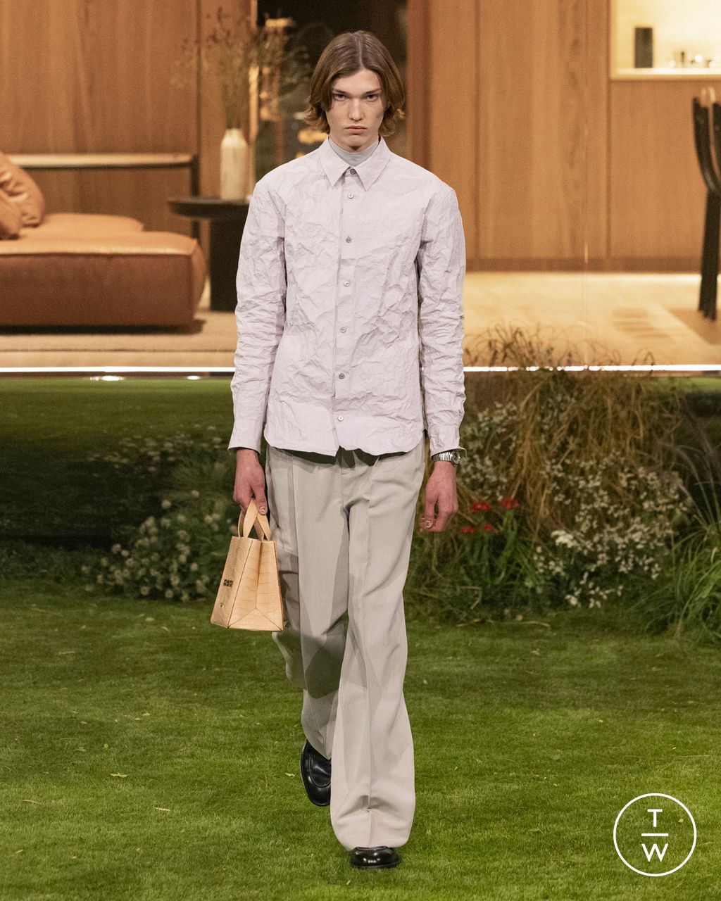 Fashion Week Paris Fall/Winter 2026 look 3 from the Louis Vuitton collection 男装