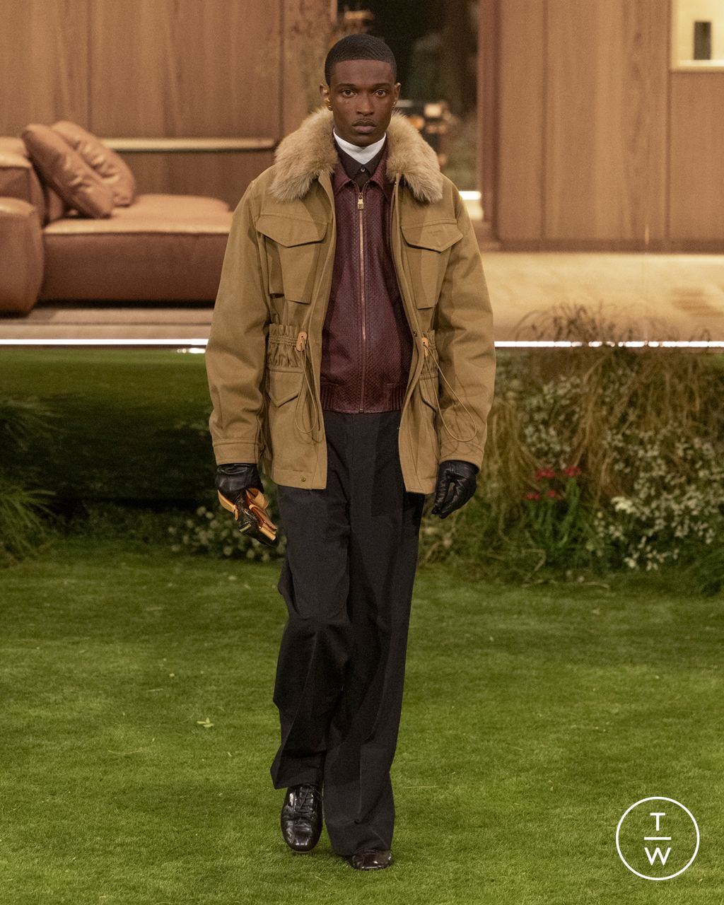 Fashion Week Paris Fall/Winter 2026 look 33 from the Louis Vuitton collection 男装