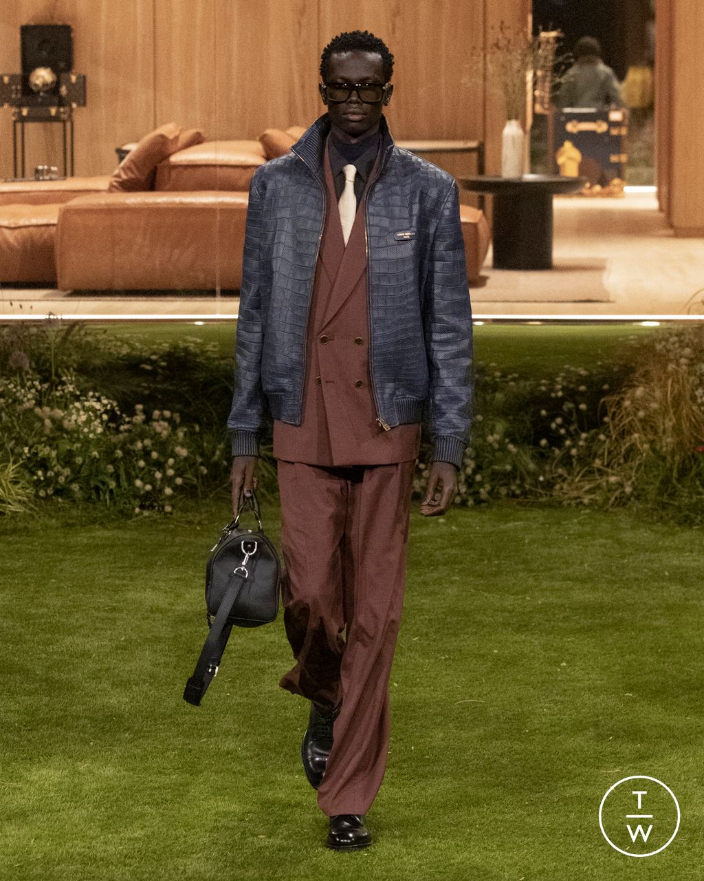 Fashion Week Paris Fall/Winter 2026 look 55 from the Louis Vuitton collection 男装