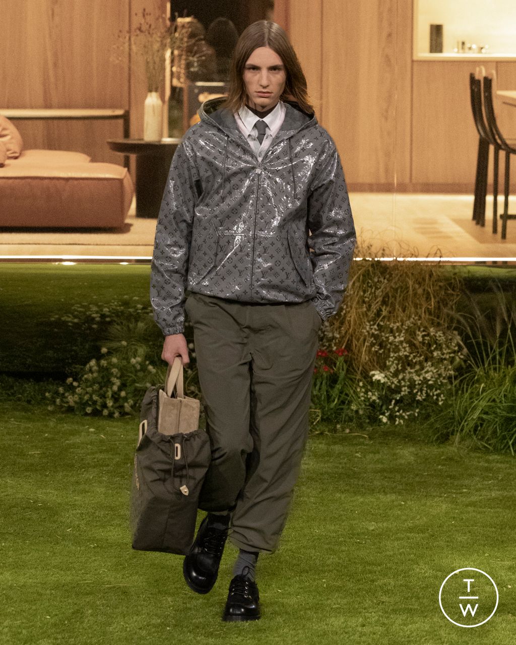 Fashion Week Paris Fall/Winter 2026 look 63 from the Louis Vuitton collection menswear