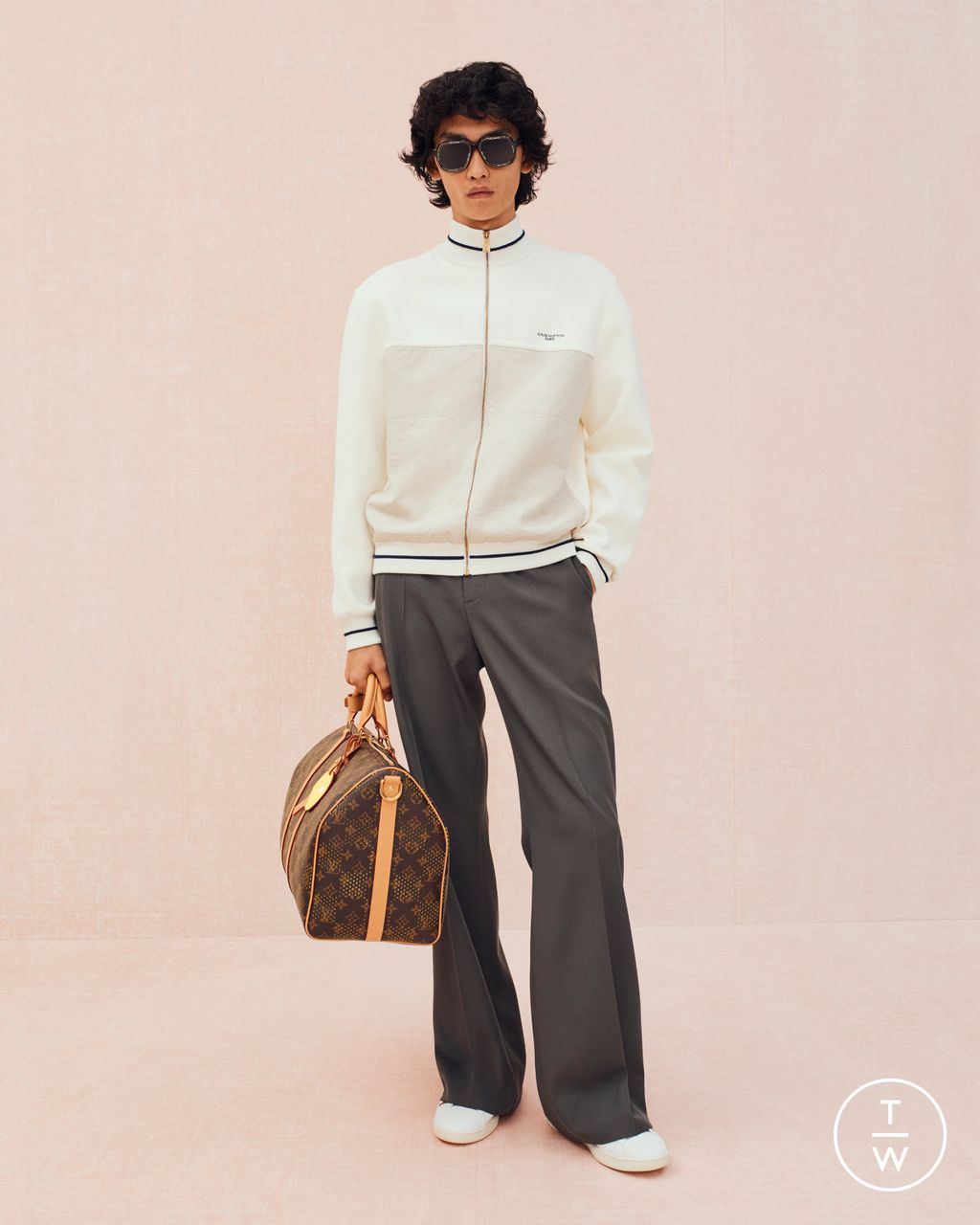 Fashion Week Paris Pre-Fall 2026 look 17 from the Louis Vuitton collection menswear