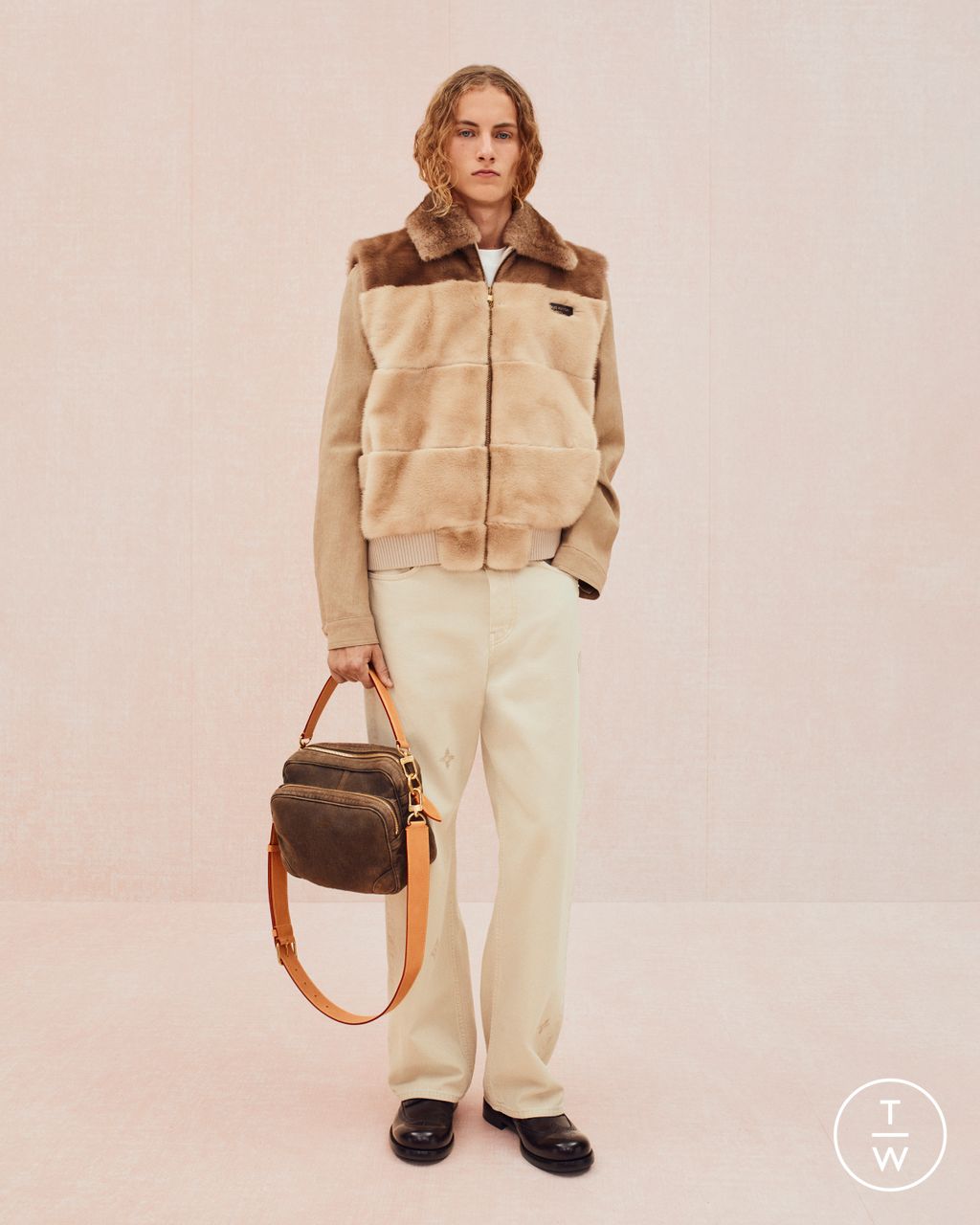 Fashion Week Paris Pre-Fall 2026 look 46 from the Louis Vuitton collection menswear