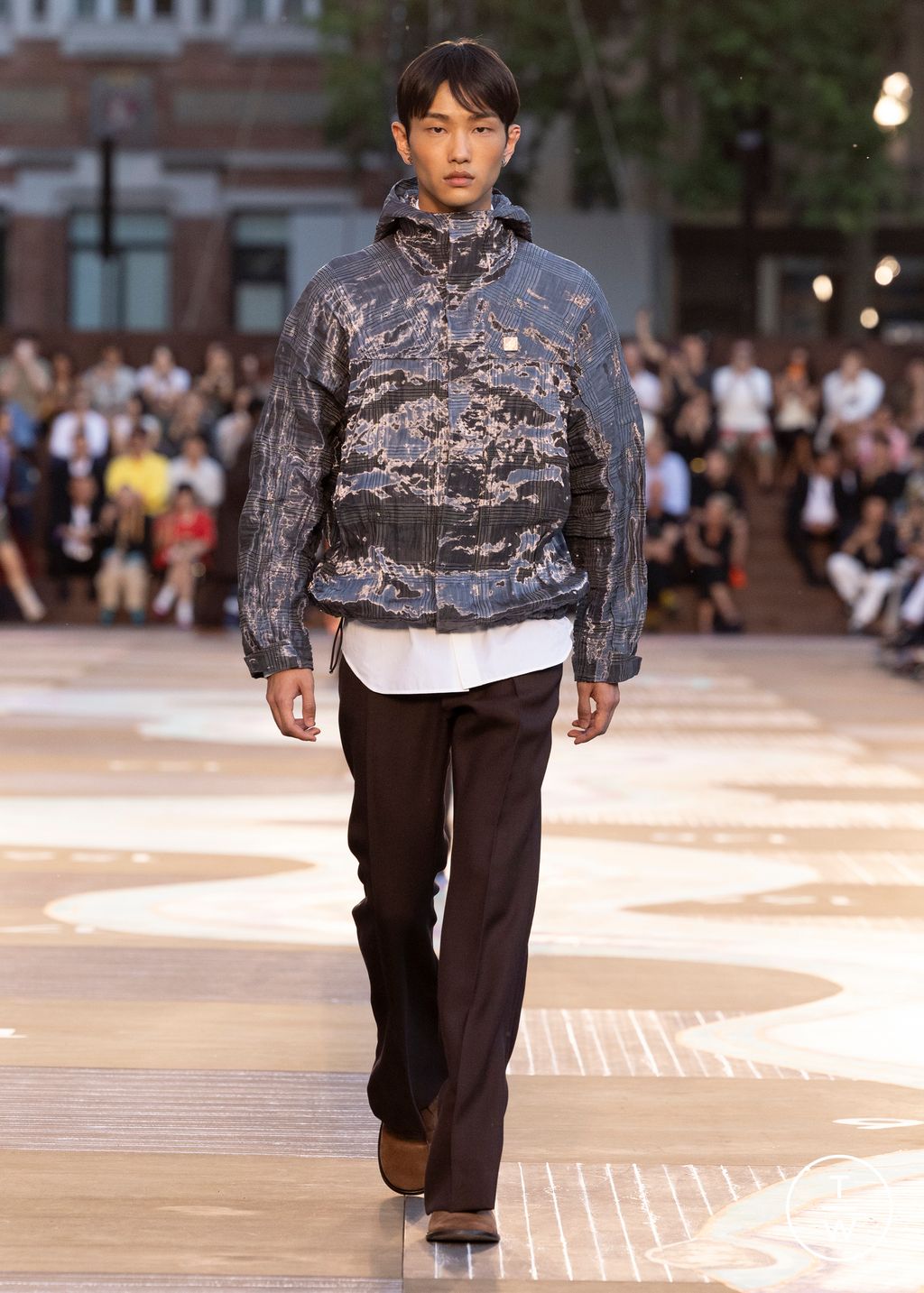 Fashion Week Paris Spring/Summer 2026 look 11 from the Louis Vuitton collection menswear
