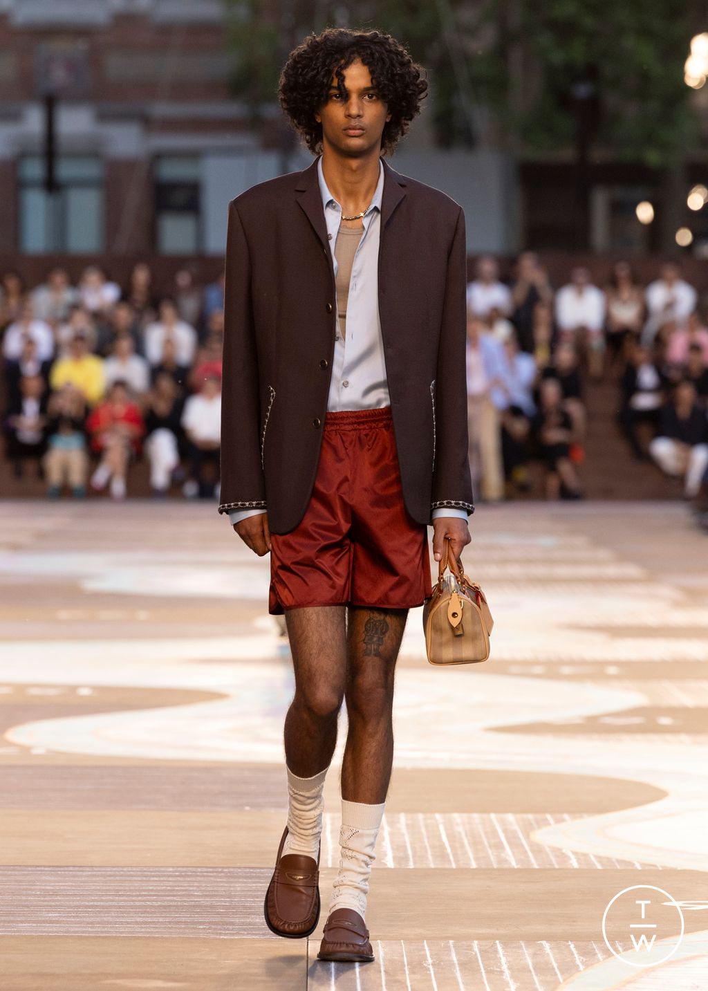 Fashion Week Paris Spring/Summer 2026 look 23 from the Louis Vuitton collection menswear