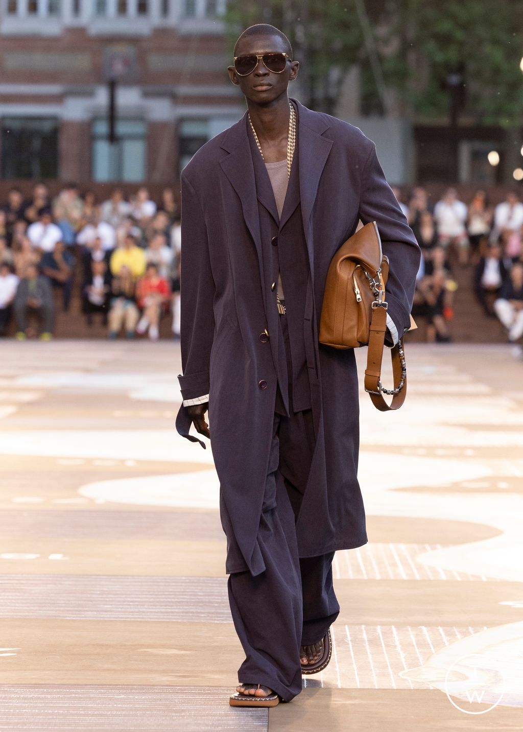Fashion Week Paris Spring/Summer 2026 look 3 from the Louis Vuitton collection menswear