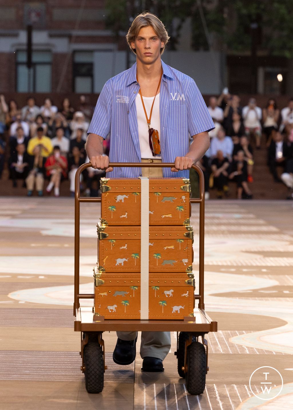 Fashion Week Paris Spring/Summer 2026 look 41 from the Louis Vuitton collection menswear
