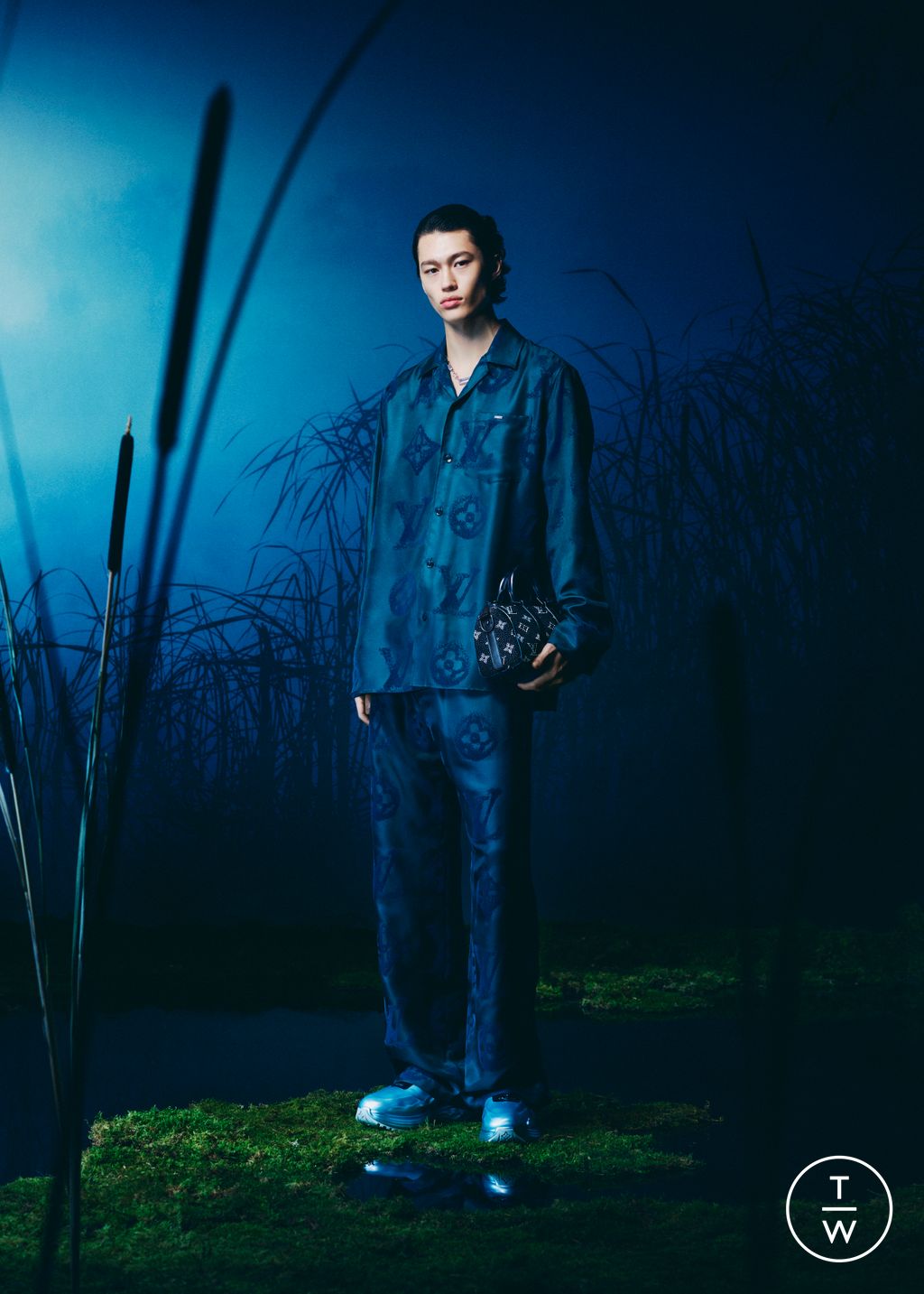 Fashion Week Paris Resort 2024 look 25 from the Louis Vuitton collection menswear